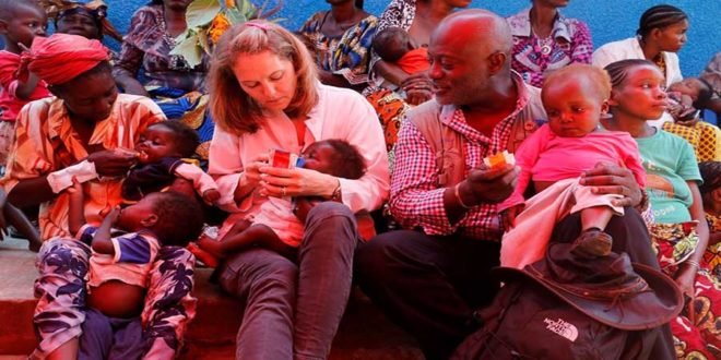 Princesse Sarah Zeid et Claude Jibidar lors de la visite