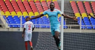 Légende : Le capitaine du Réseau des sportifs congolais, Zizou Elaba a planté à lui seul cinq buts contre New Gen.