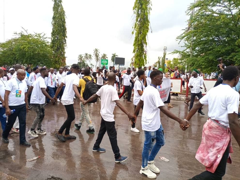 RDC : Les jeunes de Kinshasa s'engagent à intégrer l'armée et dénoncent le soutien des USA au gouvernement rwandais